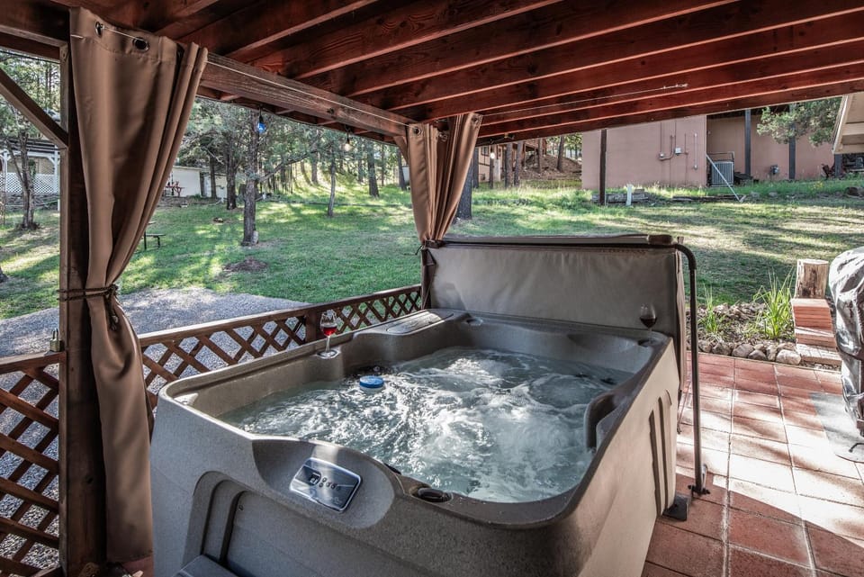 Garden, Hot Tub, Garden view