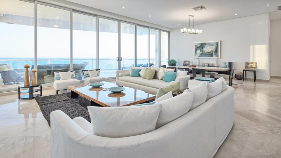 Living room, Sea view