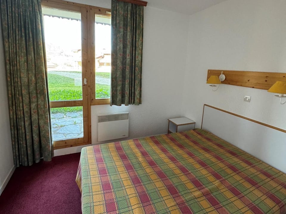 Résidence Themis - Appartement fonctionnel · Skis aux pieds · Vue pistes · Rez-de-chaussée MAE-3761 Apartment in Mâcot-la-Plagne