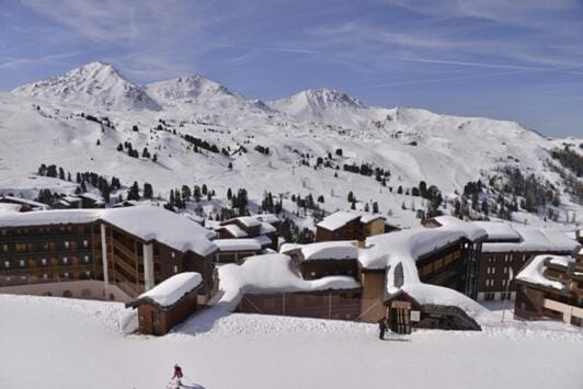 Résidence Themis - Appartement fonctionnel · Skis aux pieds · Vue pistes · Rez-de-chaussée MAE-3761 Apartment in Mâcot-la-Plagne