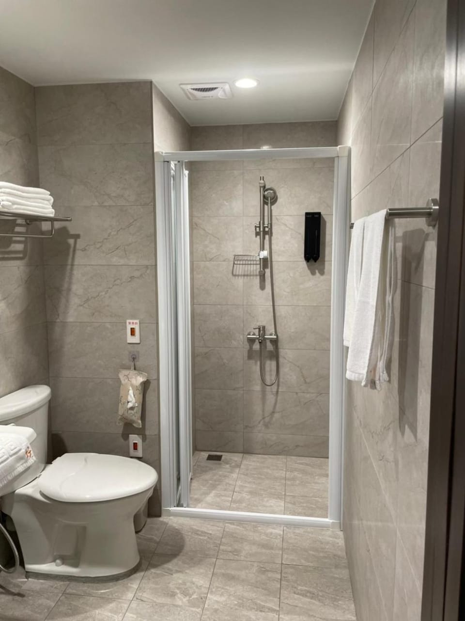 Shower, Toilet, Bathroom