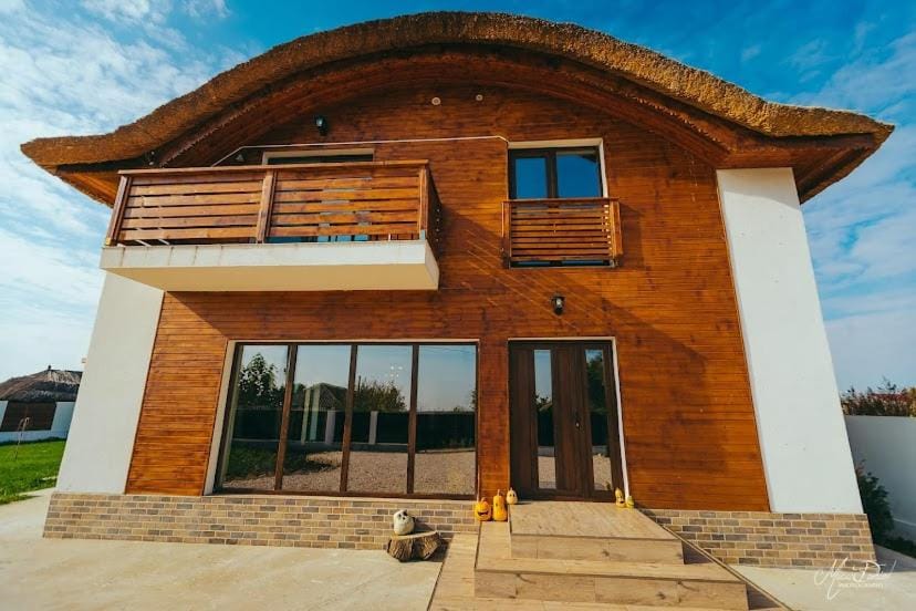Pensiunea Căsuța cu Stuf Bed and Breakfast in Constanța County
