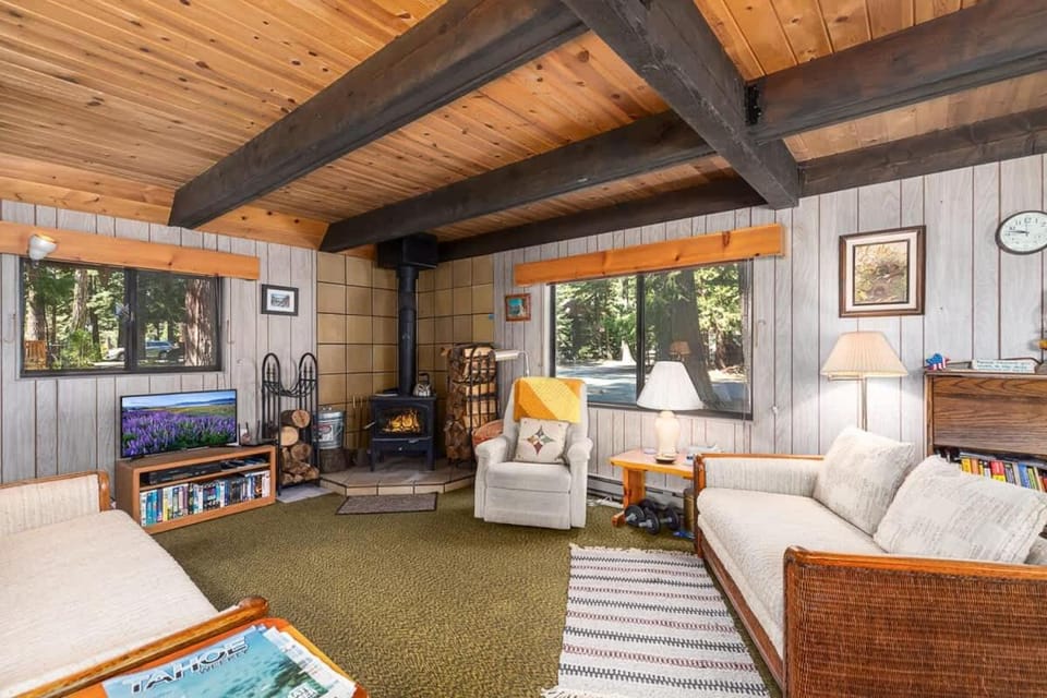 Mirthwood Den House in Lake Tahoe