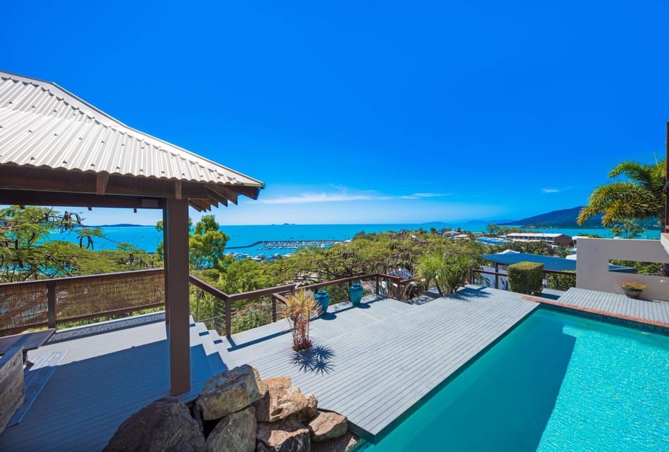 Airlie Beach Seaviews House in Airlie Beach