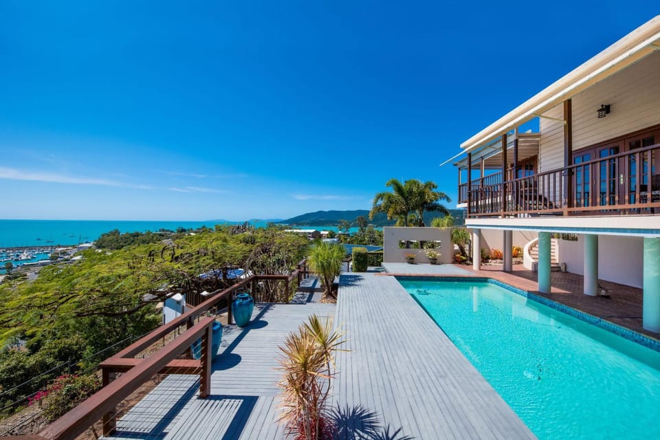 Airlie Beach Seaviews House in Airlie Beach