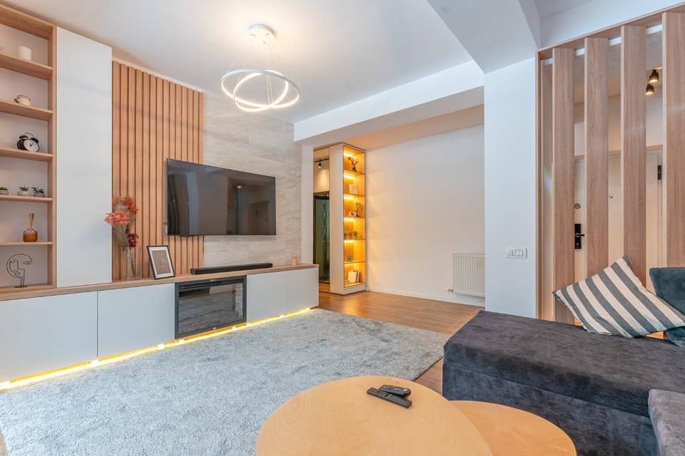 Communal lounge/ TV room, TV and multimedia, Living room