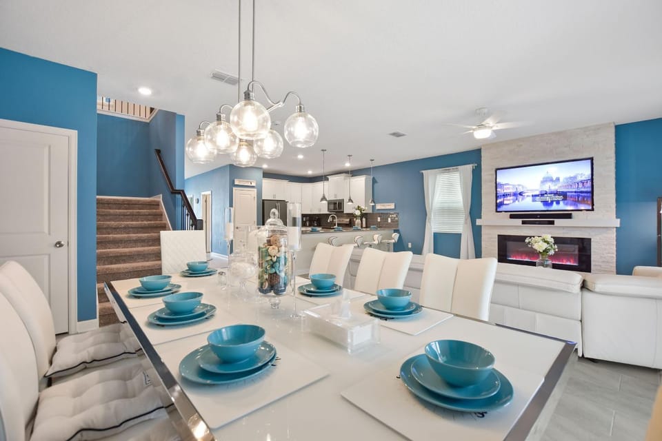 Luxury Villa near Disney 8 Bedroom Private Pool & Playground1 Villa in Kissimmee