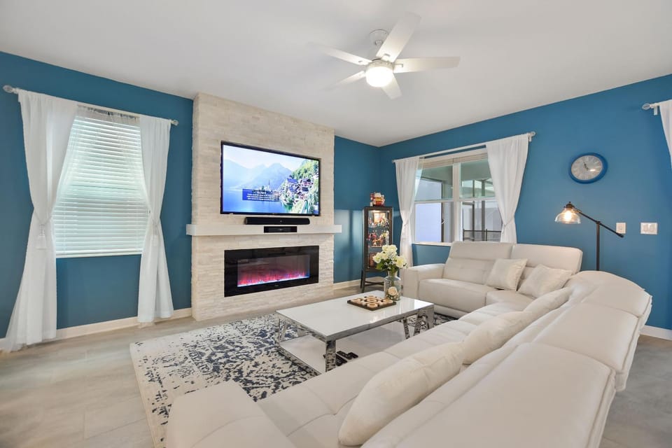 Luxury Villa near Disney 8 Bedroom Private Pool & Playground1 Villa in Kissimmee