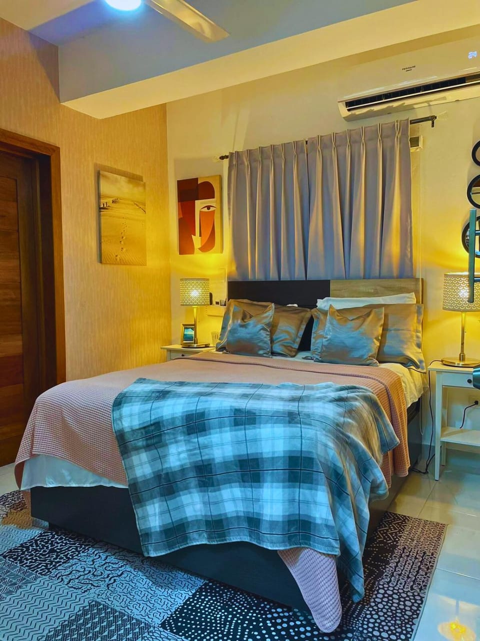 Self-checking-Fast internet-Alexa-Smart-Tv-AC-Hot Water Apartment in Santo Domingo Este