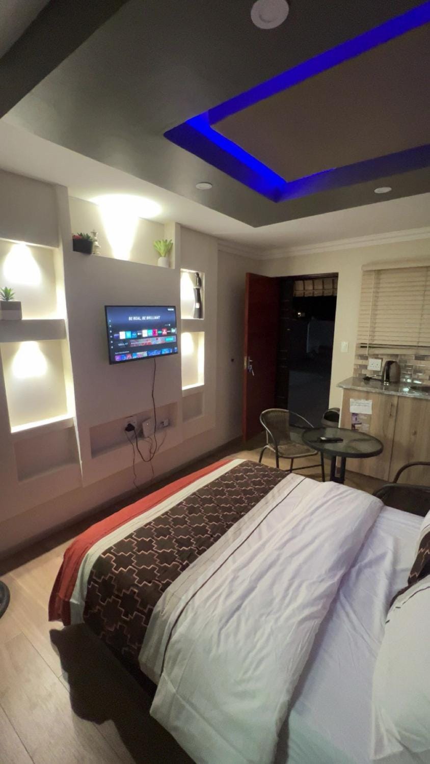 Made Stays Bed and Breakfast in Randburg