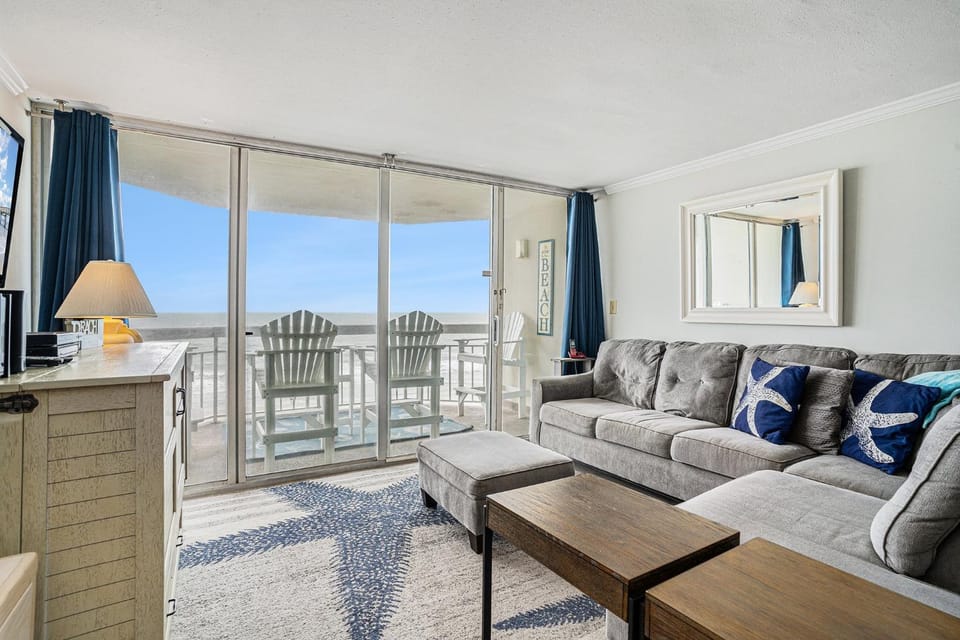 0406 Waters Edge Resort condo Apartment in Garden City