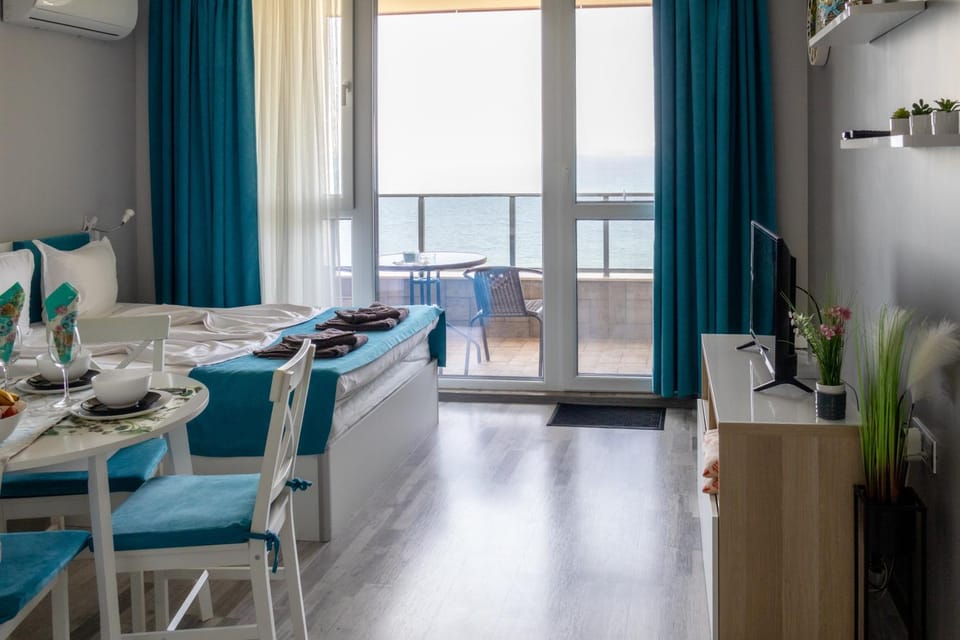 View (from property/room), Guests, Sea view