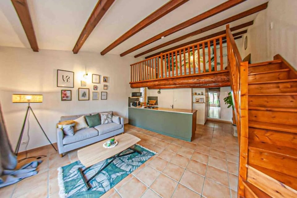 Charmant studio/T2 au calme avec jardin et parking House in Provence-Alpes-Côte d'Azur