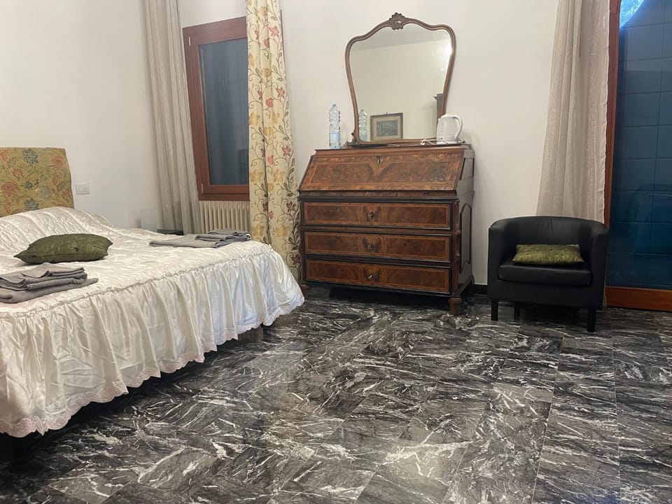 Balcony/Terrace, Bedroom