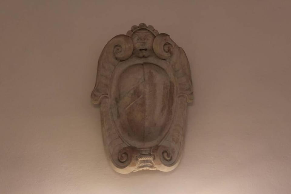 Tuscany and tower Apartment in Pisa