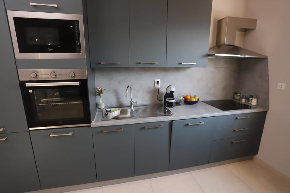 Brand New 3BR Apartment with Rooftop Sea View & Pool Villa Fiorentini Ciovo Apartment in Okrug Gornji