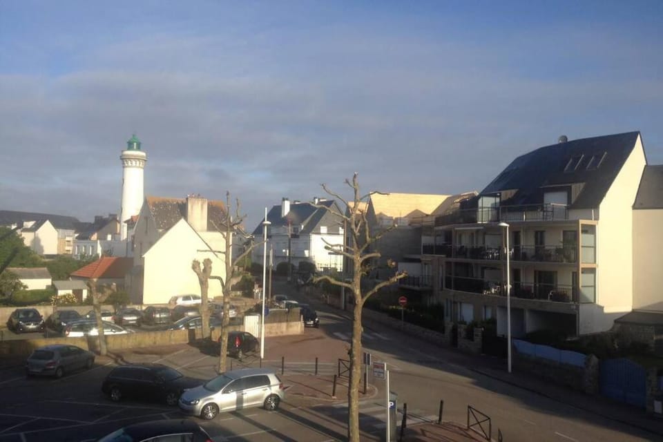 Neighbourhood, City view, Street view