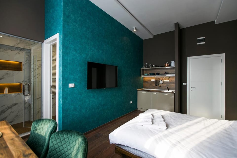 Bed, Kitchen or kitchenette, Photo of the whole room