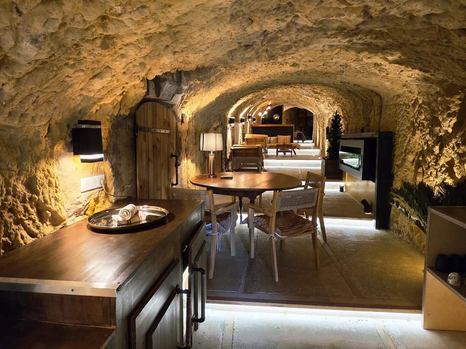 Le Tunnel du Moulin House in Centre-Val de Loire