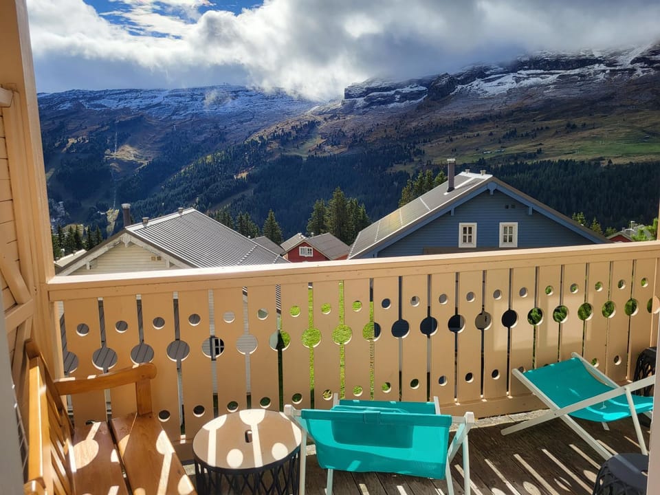 MAGNIFIQUE APPARTEMENT AVEC TERRASSE et VUE IMPRENABLE SUR LE CIRQUE DE FLAINE, 2 chambres et coin montagne, 6 personnes Apartment in Arâches-la-Frasse