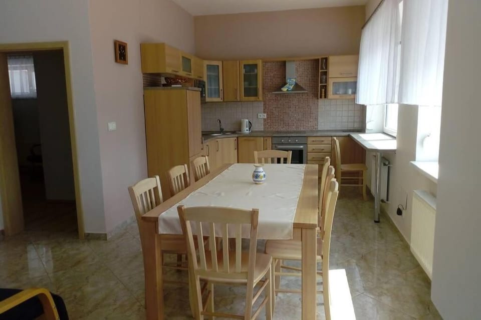 Apartmán U parku ve Strážnici - Jižní Morava Apartment in South Moravian Region