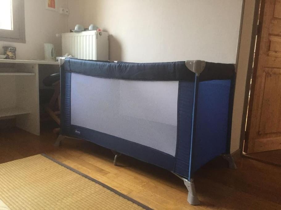 cot