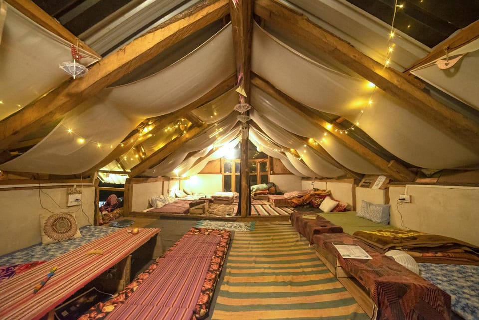 Bed, Photo of the whole room
