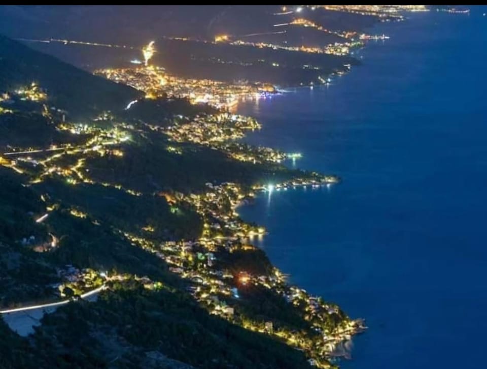 The One Apartment in Baška Voda