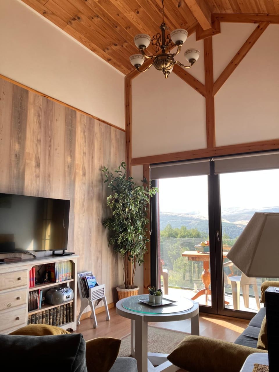 Natural landscape, TV and multimedia, Mountain view