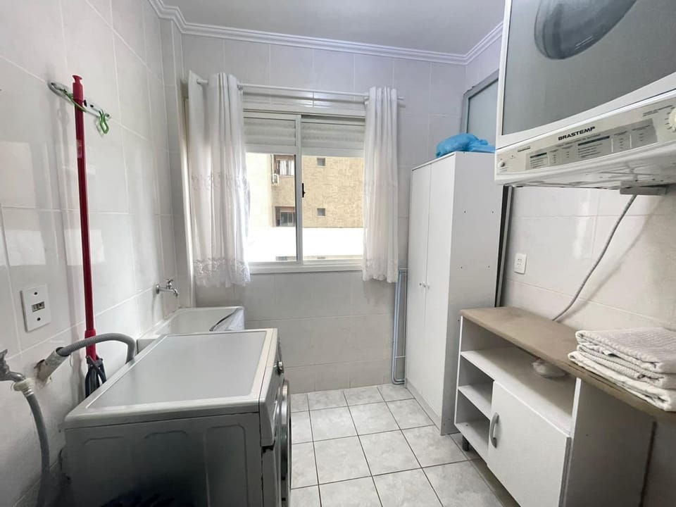 Apto a 30m da praia sobre shopping Atlântico Apartment in Camboriú
