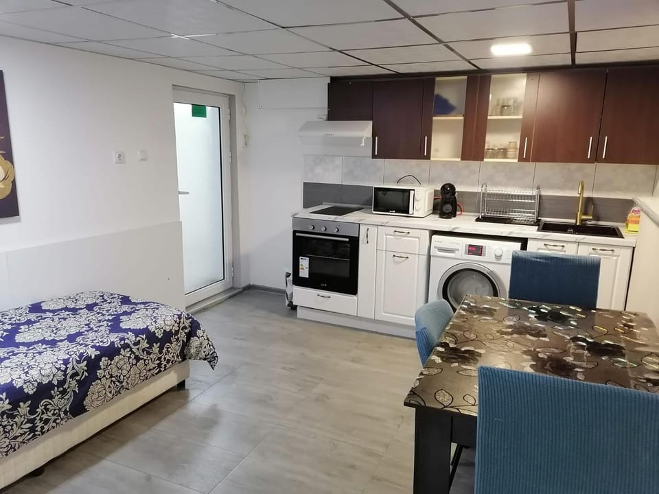 Апартамемт 3 места с кухня с дворче Apartment in Bulgaria