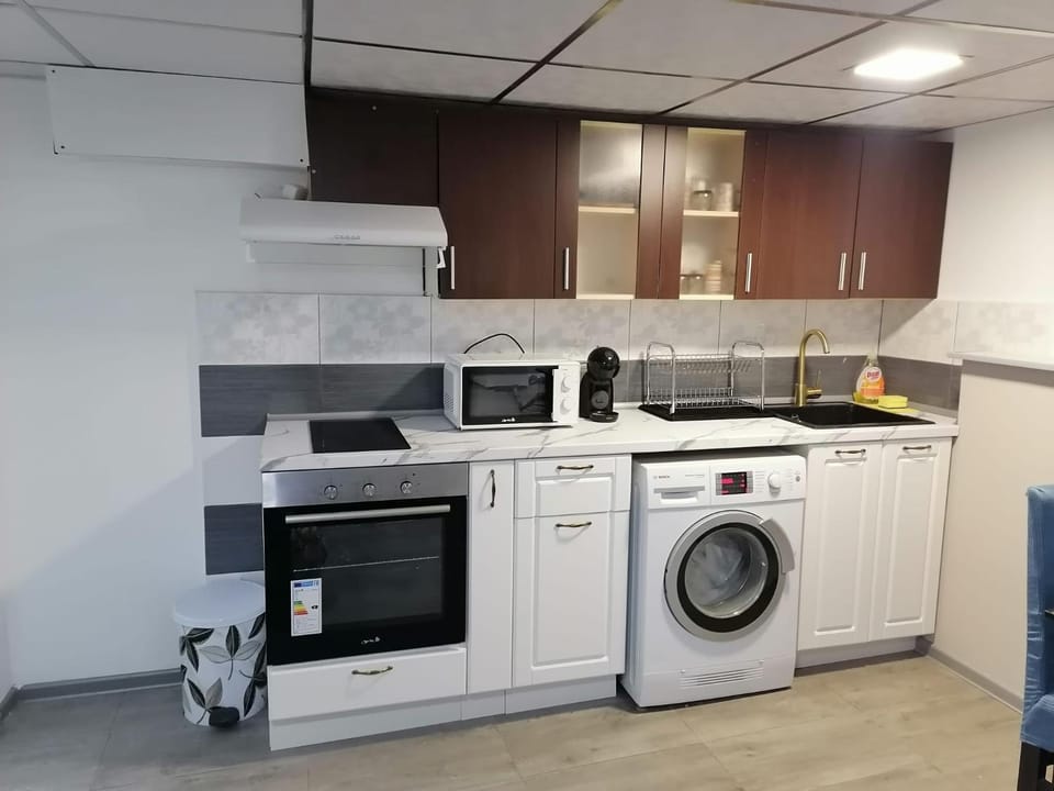 Апартамемт 3 места с кухня с дворче Apartment in Bulgaria