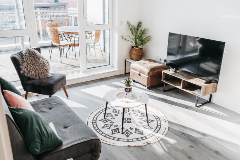 Communal lounge/ TV room, TV and multimedia, Living room, Lounge or bar, Seating area