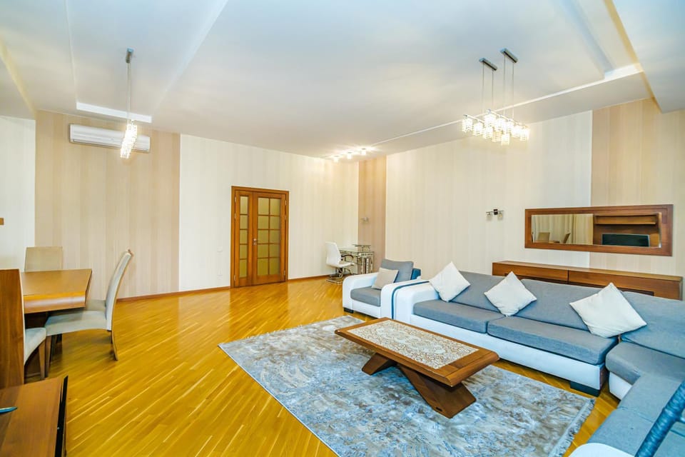 TV and multimedia, Living room, air conditioner