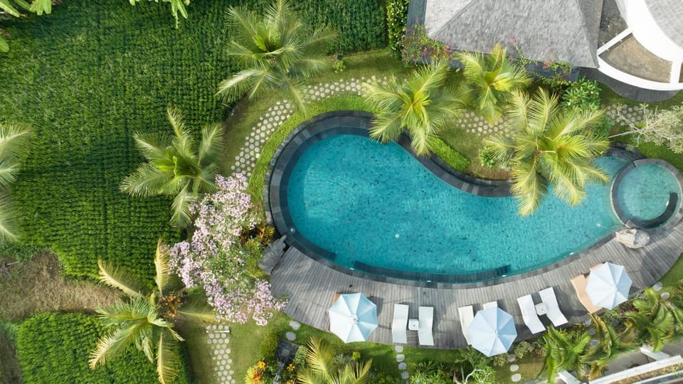 Property building, Bird's eye view, View (from property/room), View (from property/room), Pool view, Pool view, Swimming pool, Swimming pool