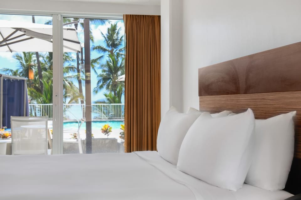 Bed, View (from property/room), Pool view, Swimming pool