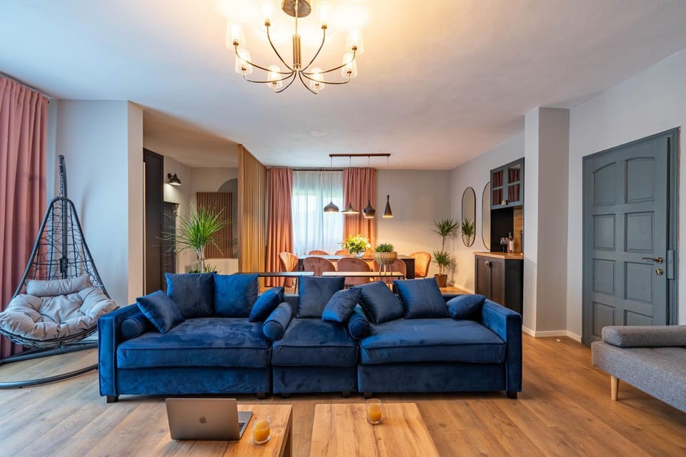 Living room, Seating area, Dining area