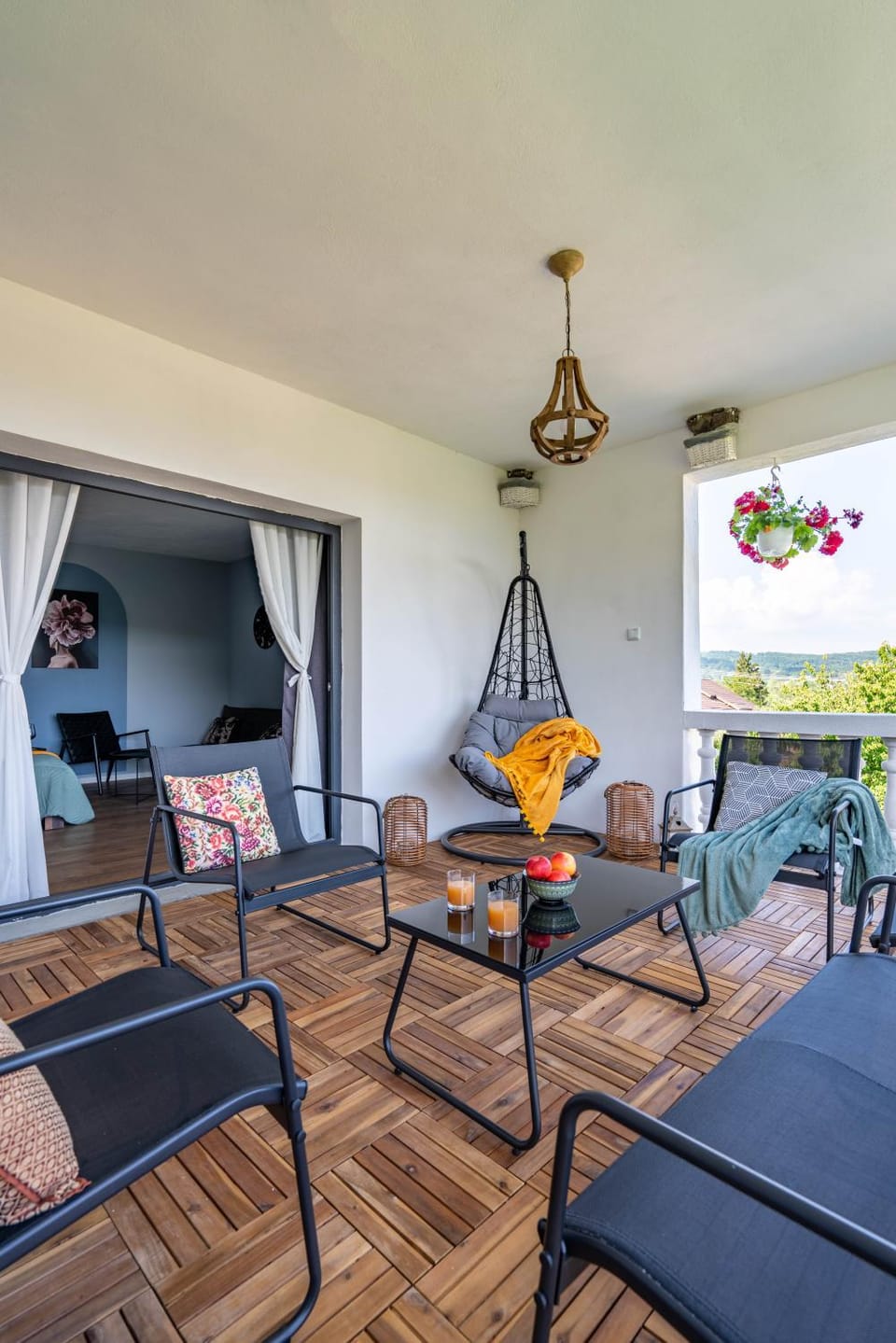 Balcony/Terrace, Seating area, Entertainment, sunbed