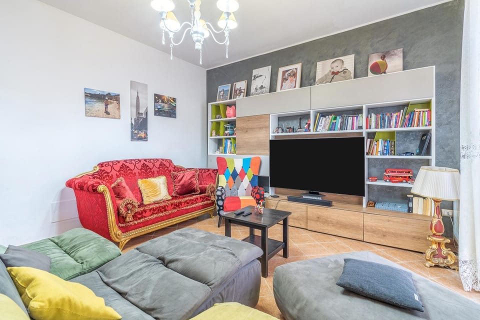 Property building, Living room