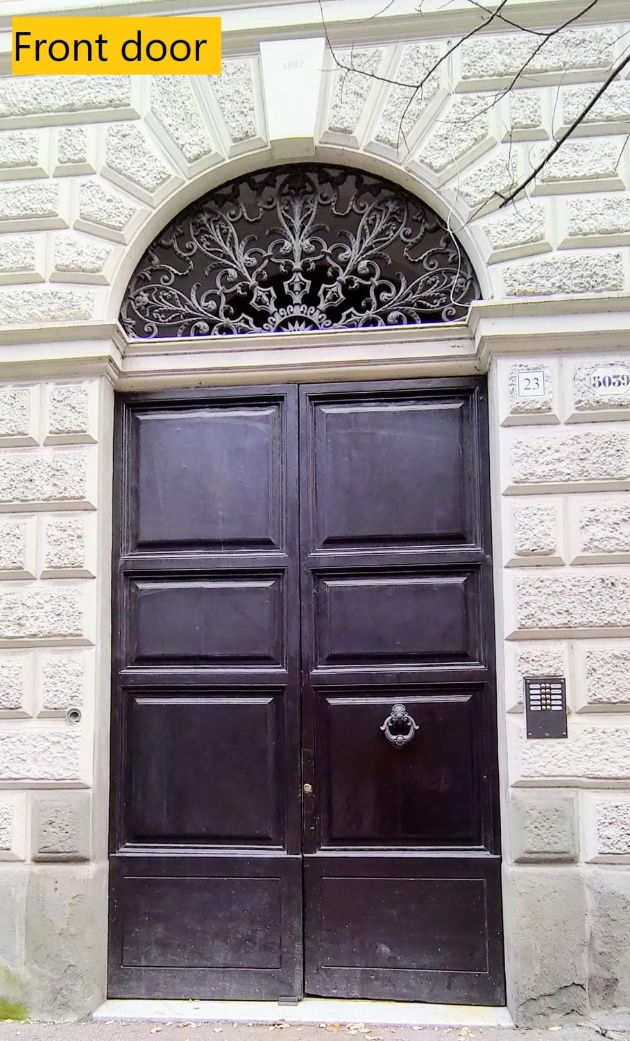 Property building, Facade/entrance