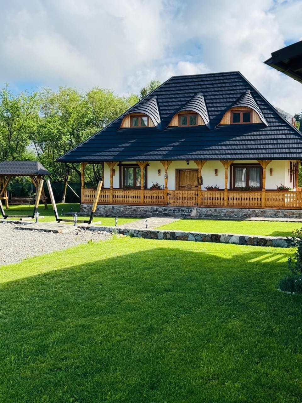 Casa Moroșanului Vișeu de Sus Bed and Breakfast in Romania