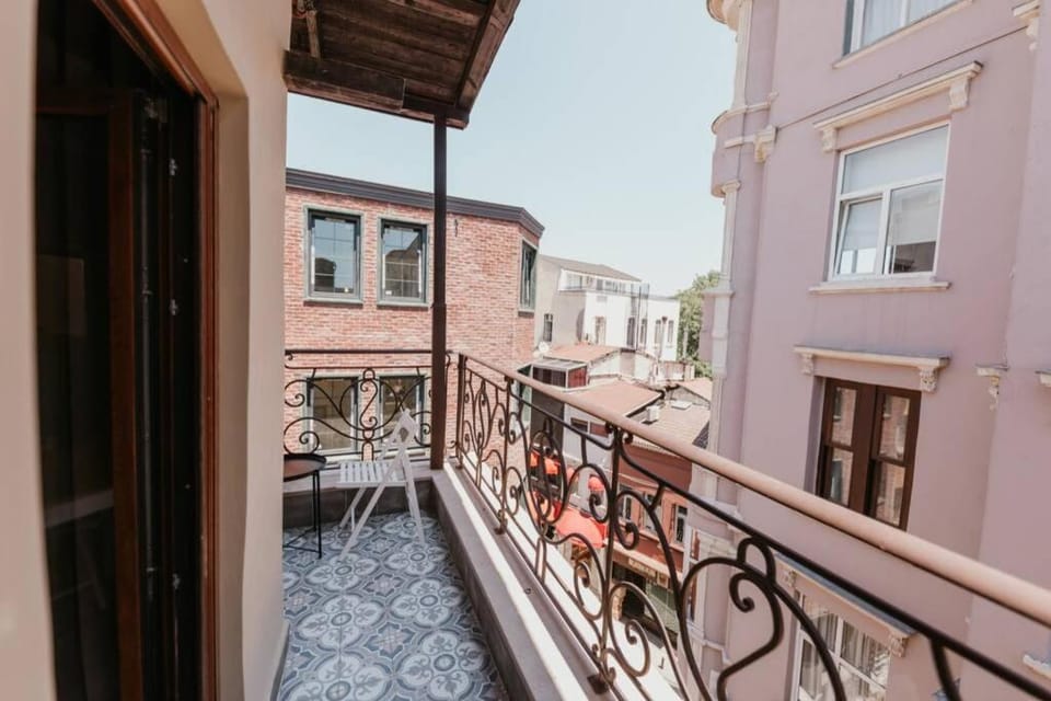 Galadoo Suites 4th Floor Apartment in Istanbul