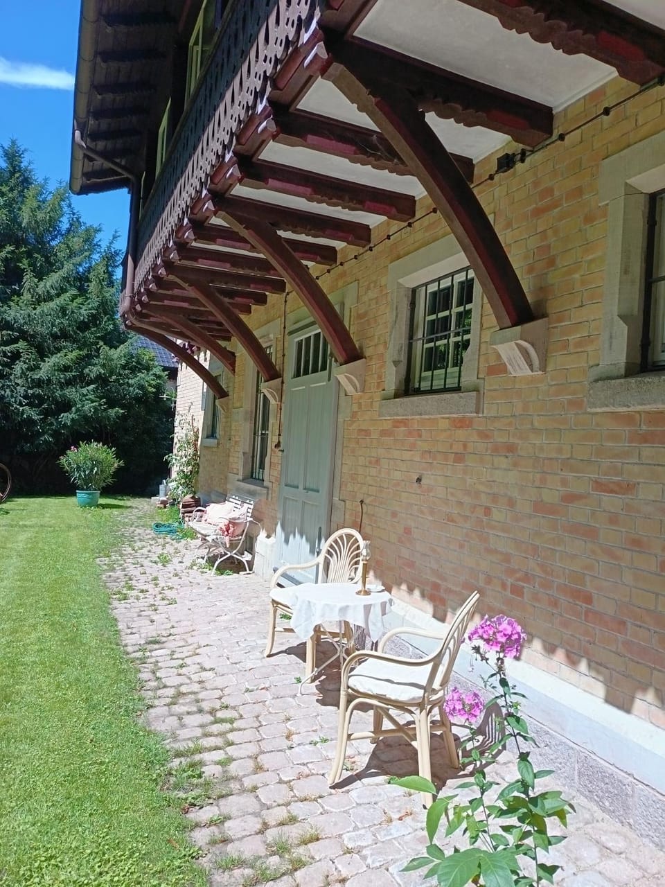 Property building, Garden, Garden view