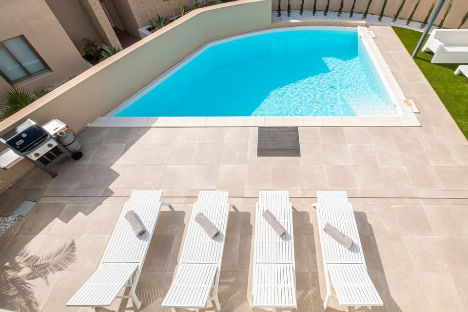 Pool view, Swimming pool