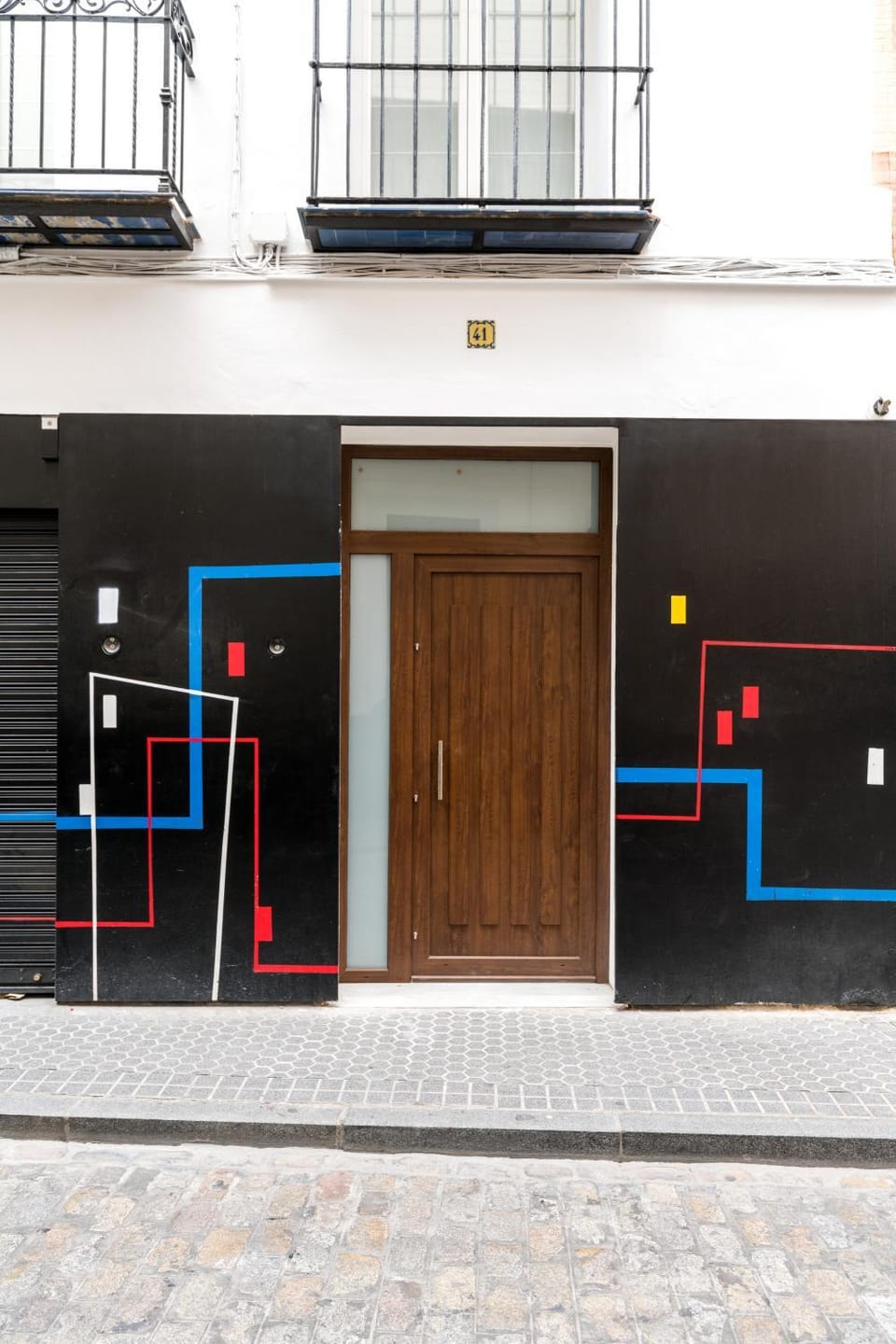 Facade/entrance