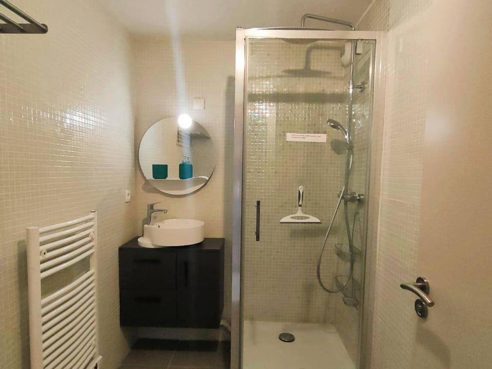 Appartement lumineux 4-6 pers, parking à Cauterets - FR-1-234-199 Apartment in Cauterets