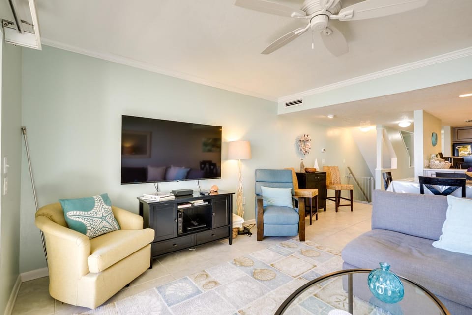 Beachfront St Augustine Condo w/ Pool Access House in Crescent Beach