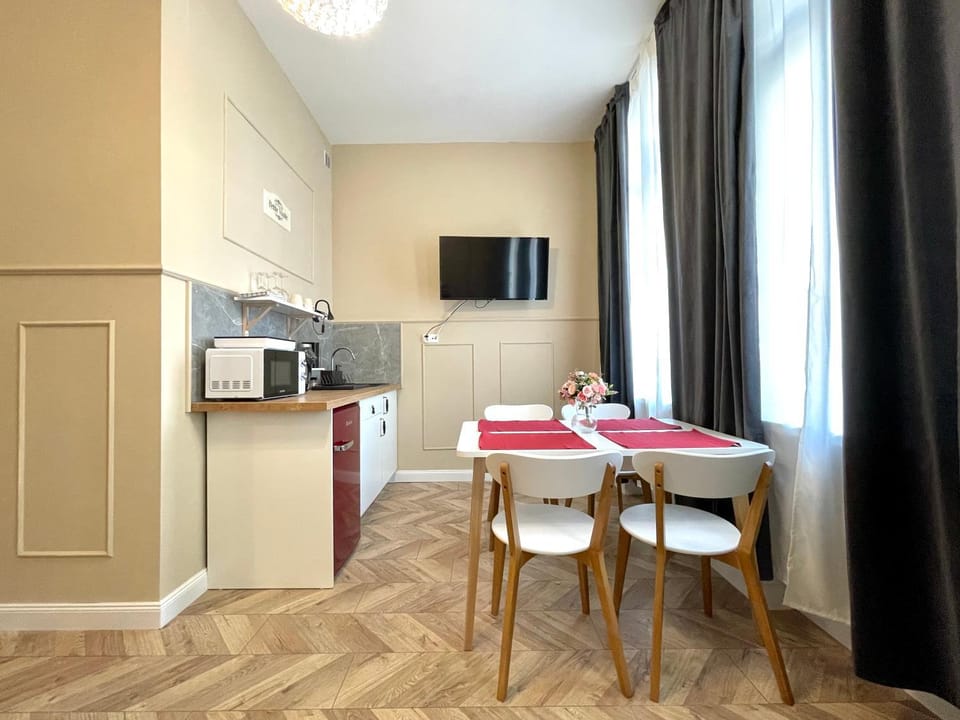 TV and multimedia, Photo of the whole room, Dining area