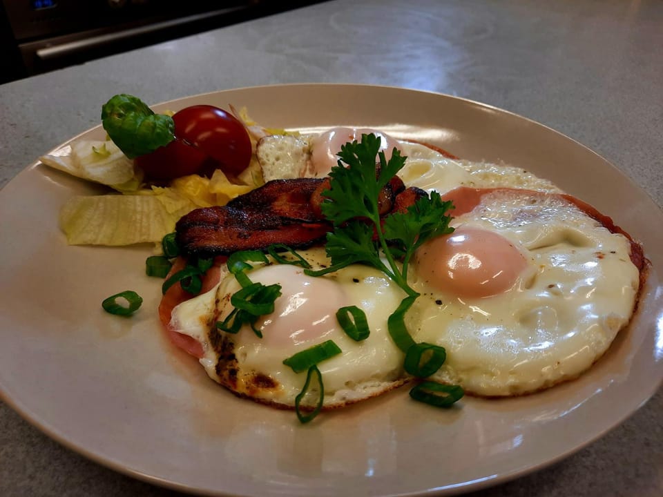 Restaurant/places to eat, Food, Breakfast