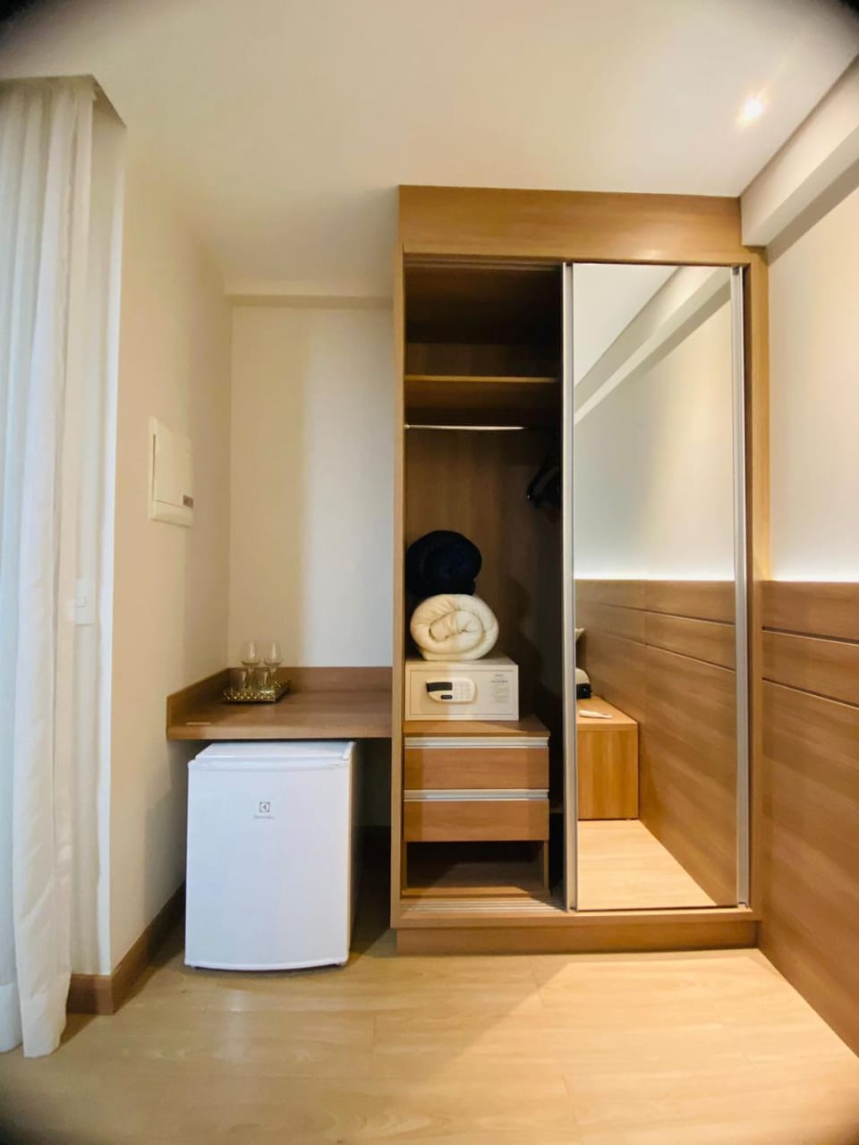 Bedroom, hair dresser, oven, safe, wardrobe